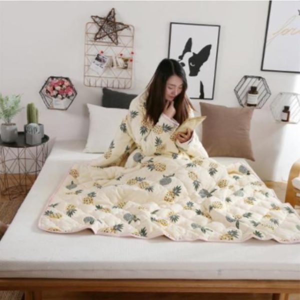 Wearablanket Wearable Lazy Quilt With Sleeves