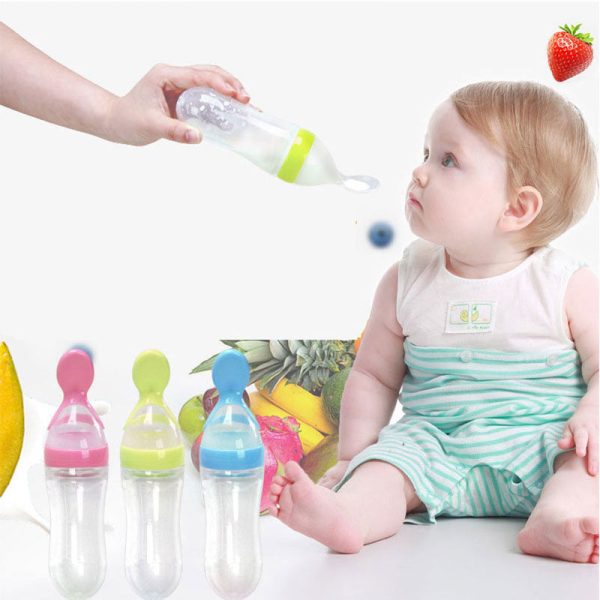 Safe Newborn Baby Feeding Bottle Silicone Squeeze Feeding Spoon Baby Training Feeder