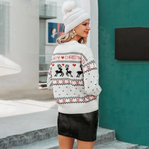 Christmas Knitted Sweater With Cute Elk And Heart Print