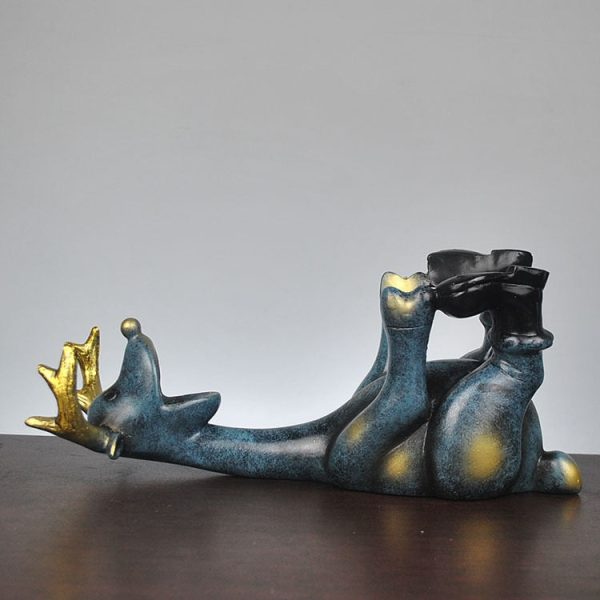 Lying Deer European Style Wine Holder