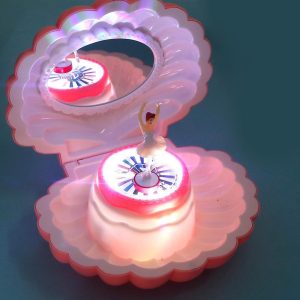 Dancing Ballet Shell Music Box